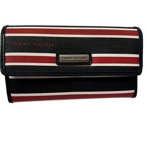 Tommy Hilfiger Women’s Wallet/Clutch Striped NWOT